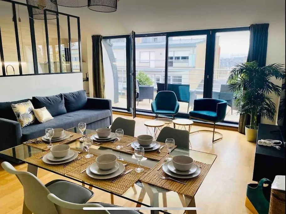 Penthouse 2 Bedrooms In Center With Parking - 51 Luksemburg 0*,  Luksemburg